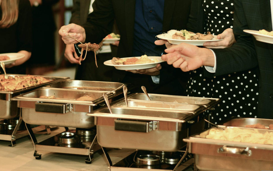 Buffet-Etikette: Genießen Sie die kulinarische Vielfalt mit Stil und Respekt!